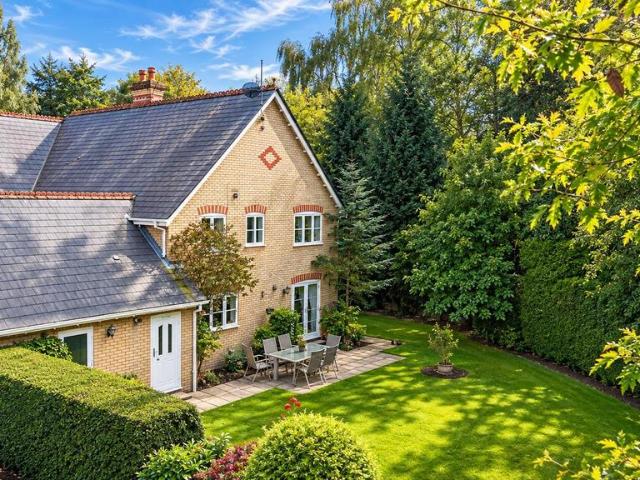 House for sale in Altrincham, Trafford