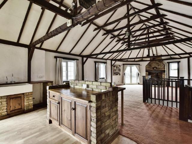 House for sale in Oad Street, Kent
