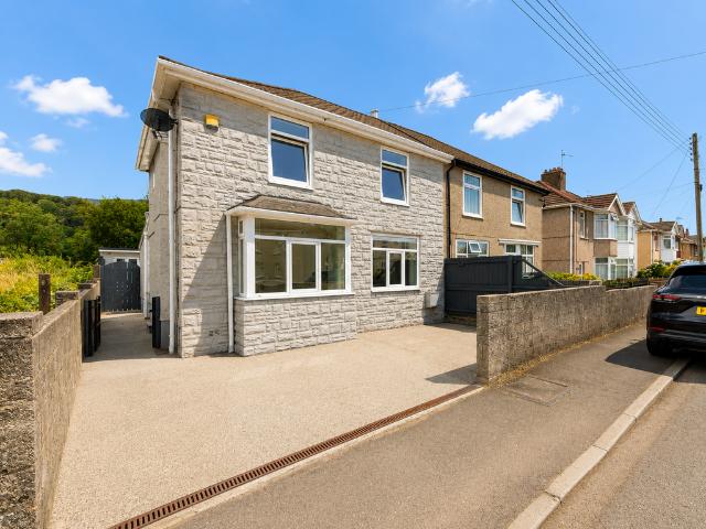 House for sale in Glynneath, Glyn-neath