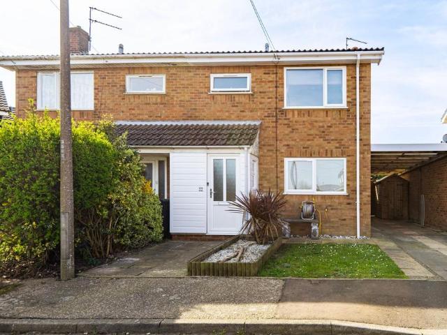 House for sale in Stokesby, Norfolk