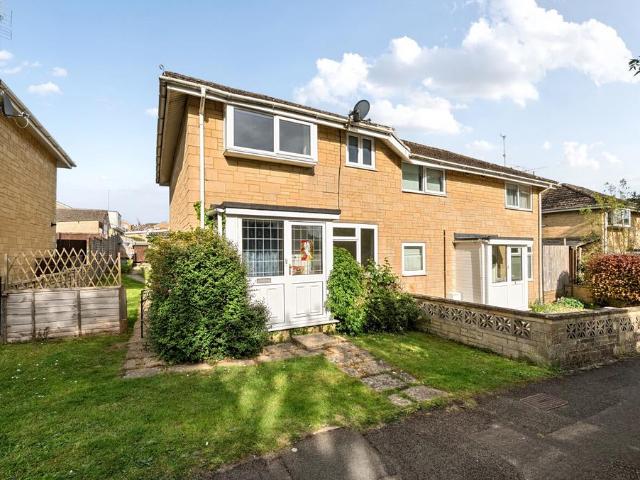 House for sale in Fossebridge, Gloucestershire