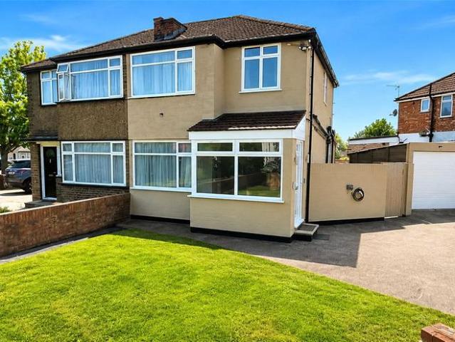 House for sale in Yeading, Greater London