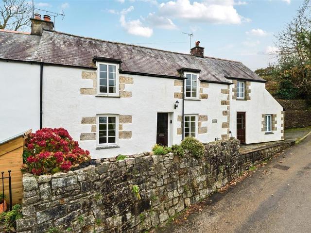 House for sale in Mawnan, Maenporth