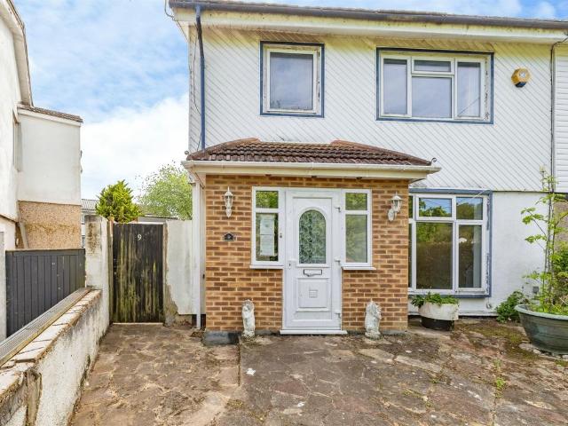 House for sale in Watford Rural, Batchworth