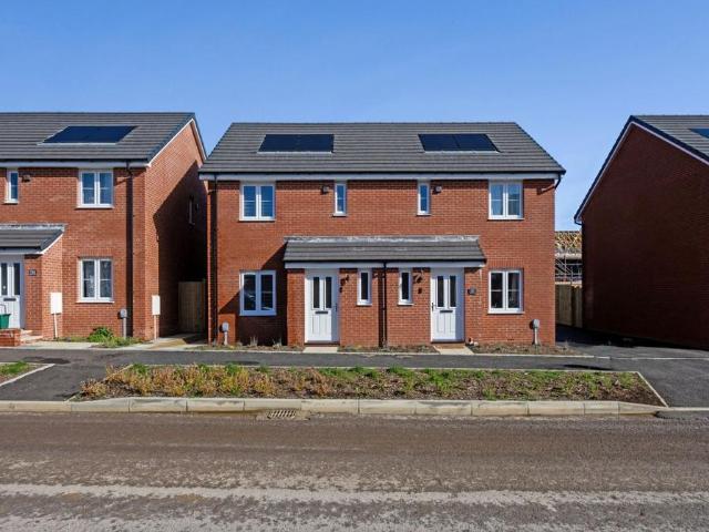 House for sale in Brynna, Wales