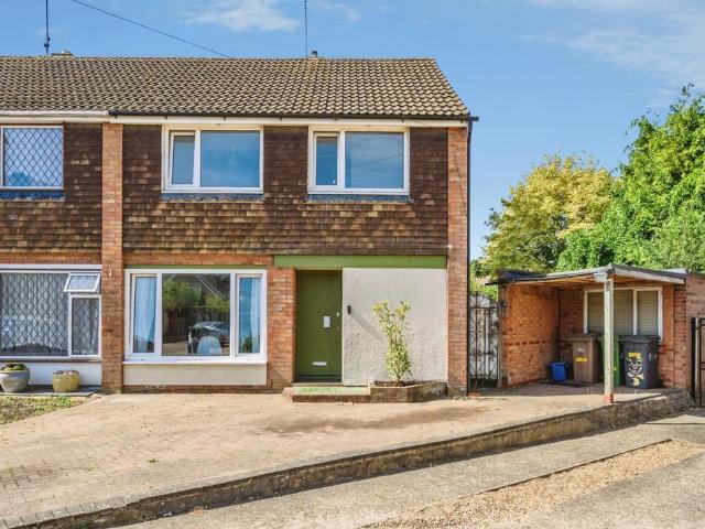 House for sale in Leagrave, Luton