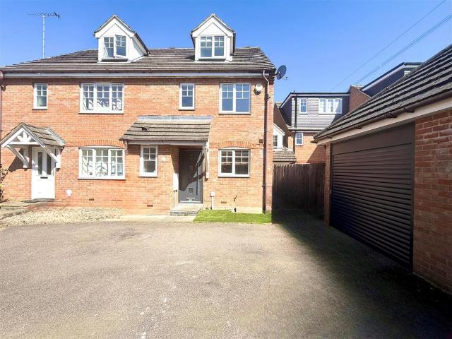 House for sale in St Nicholas, Shephall