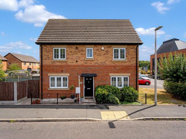 House for sale in Widnes