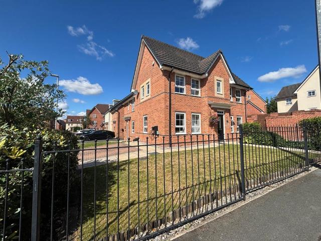 House for sale in Salford, Greater Manchester