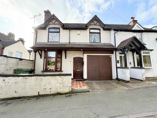 House for sale in Brierley Hill, West Midlands