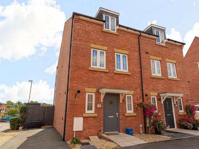 House for sale in Magor with Undy, Magor