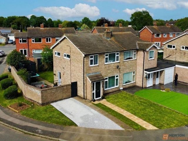 House for sale in Elmfield, Leicestershire