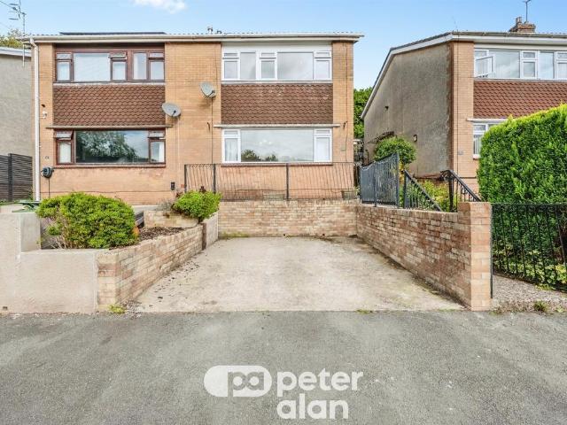 House for sale in Lower New Inn, Pontypool