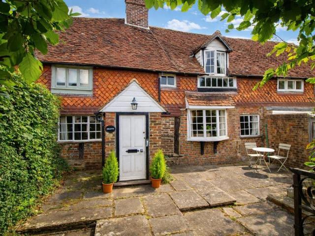 House for sale in Perryfields, West Sussex