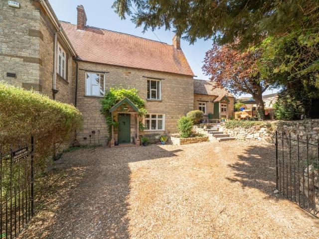 House for sale in Rushden, North Northamptonshire