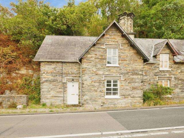 House for sale in Maentwrog, Penrhyndeudraeth