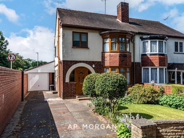 House for sale in Stourbridge, West Midlands