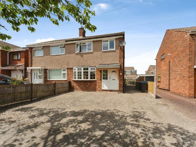 House for sale in Rossmore, Cheshire