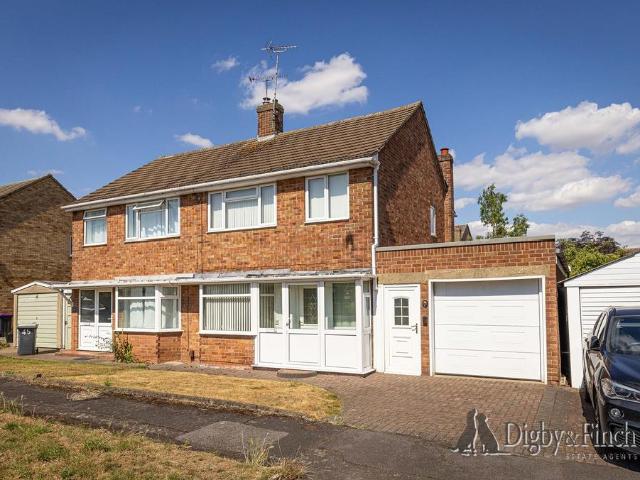 House for sale in Barton In Fabis, East Midlands