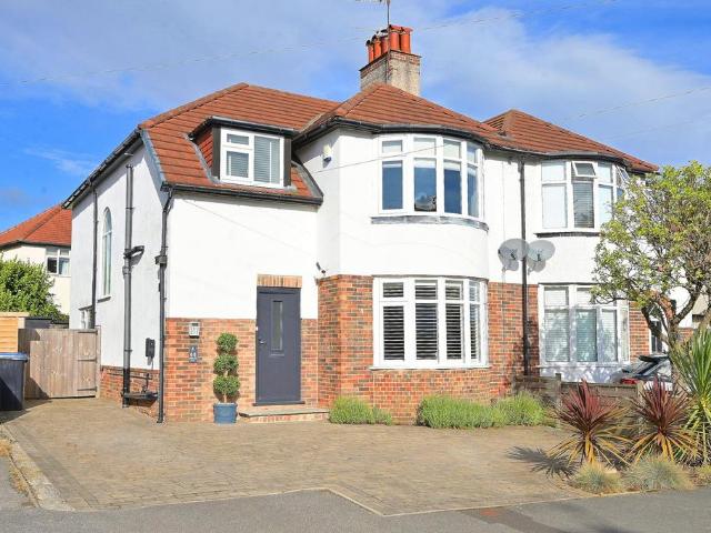 House for sale in Harlow, Harrogate