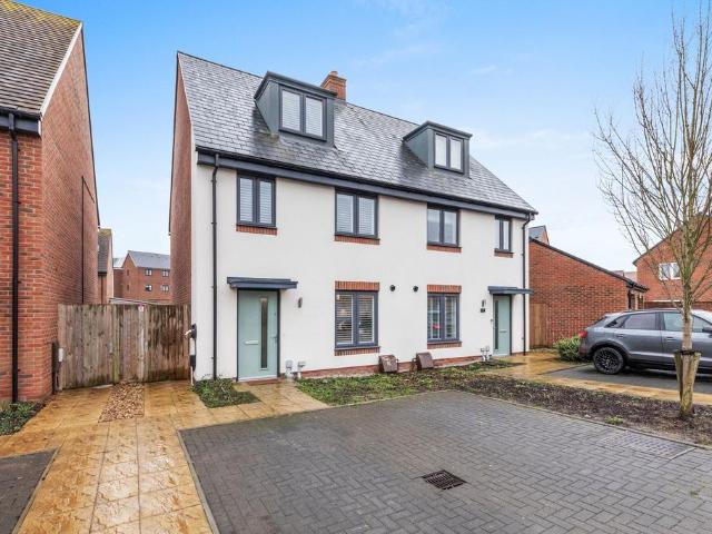 House for sale in Weston Turville, Aylesbury