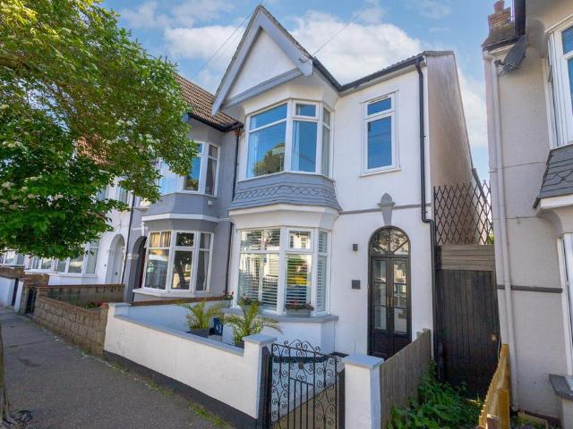 House for sale in Alton Barnes, Isle Of Man
