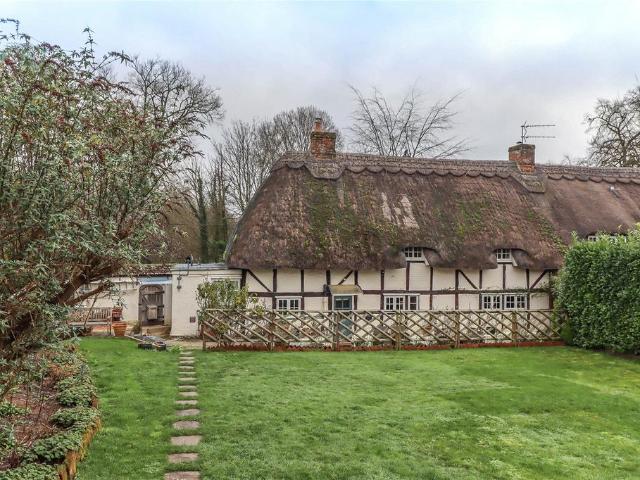 House for sale in Barton Stacey, Hampshire