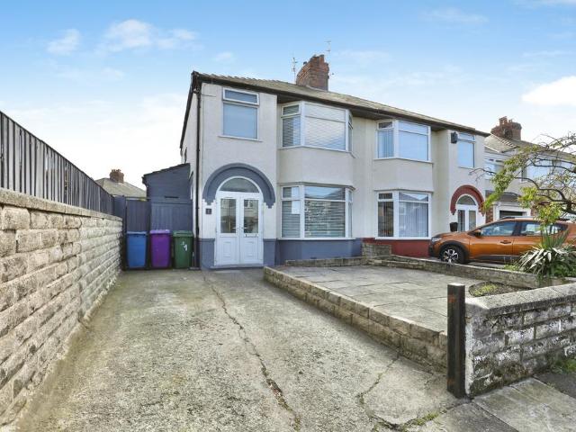 House for sale in Calderstones