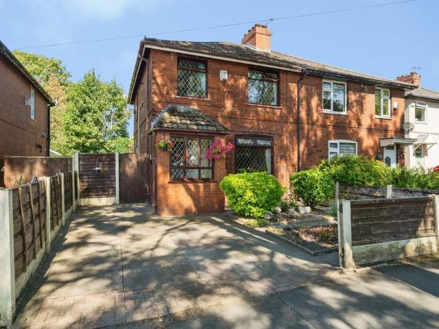 House for sale in Lee Bank, Greater Manchester