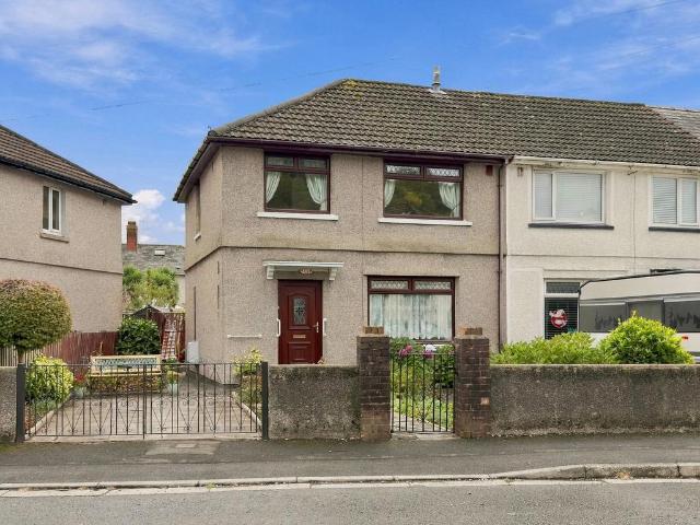 House for sale in Pontymister, Risca