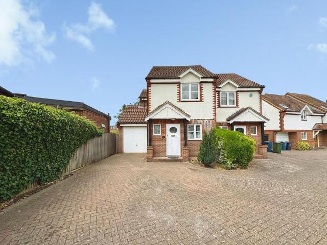House for sale in Lane, Greater London