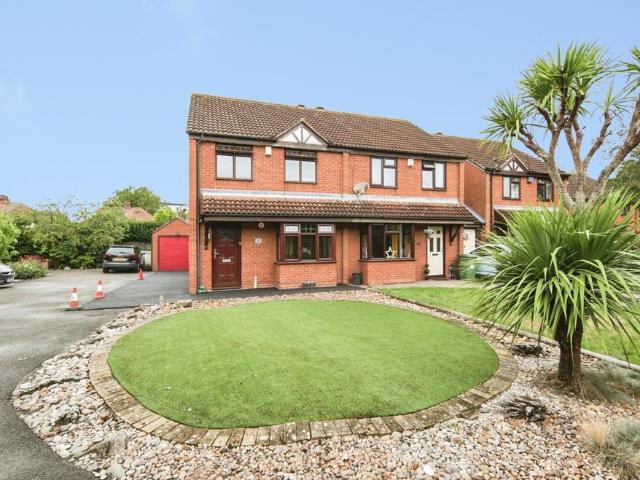House for sale in Marston Green, West Midlands