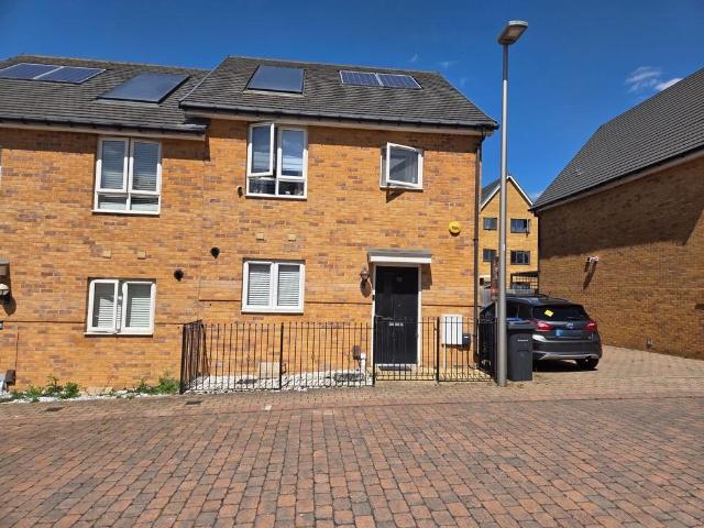 House for sale in Chadwell St Mary, Essex