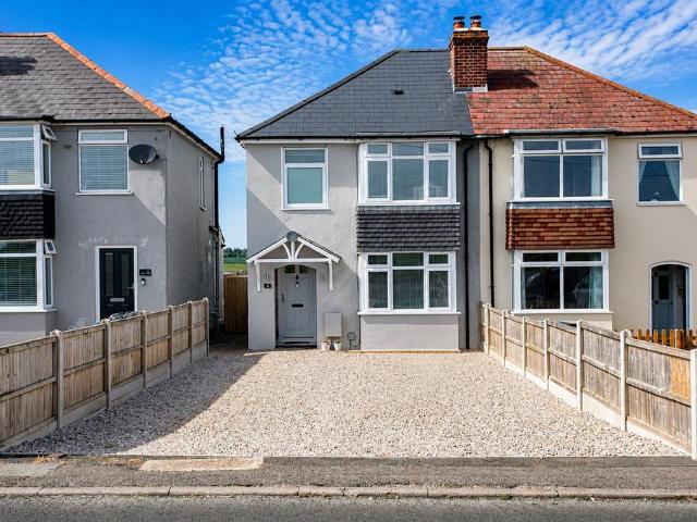 House for sale in Woodnesborough, Ash