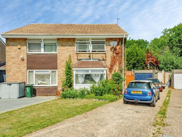 House for sale in Broadfield, Glynde
