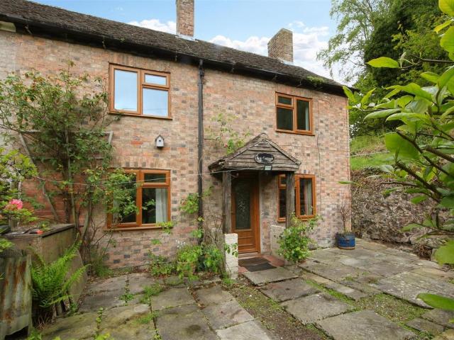 House for sale in Hinkshay, Telford