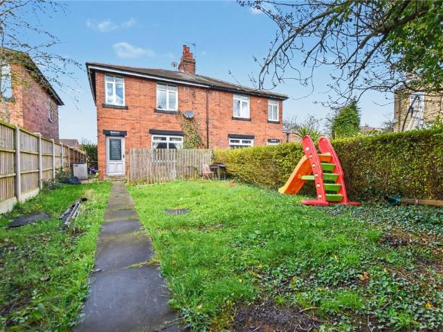 House for sale in Tingley, West Yorkshire