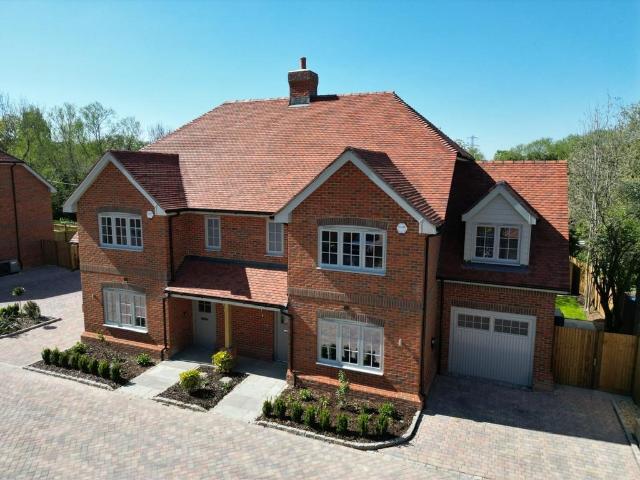 House for sale in Crondall, Hart