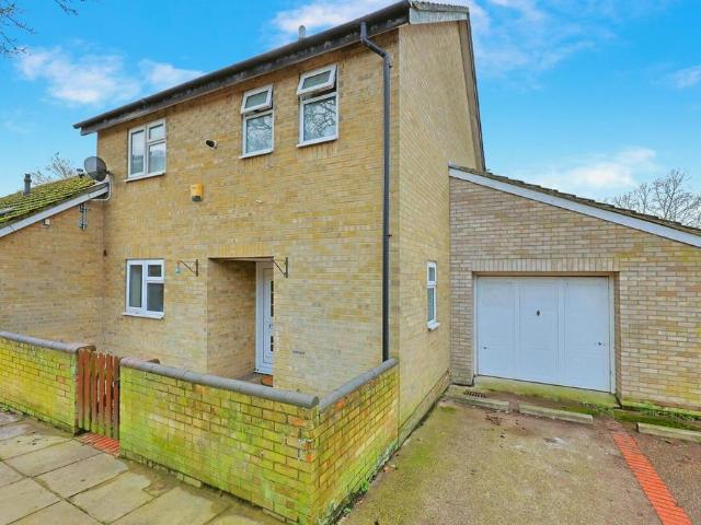House for sale in Clover Hill, East Bank