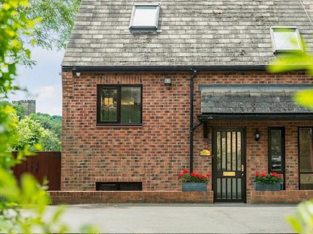 House for sale in Claypath, Durham