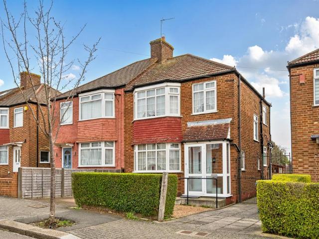 House for sale in High Barnet, Greater London