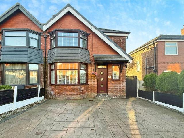 House for sale in Swinton Park, Salford