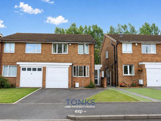 House for sale in Causeway Green, West Midlands