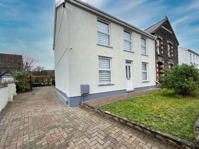 House for sale in Gwaun-cae-gurwen, Wales