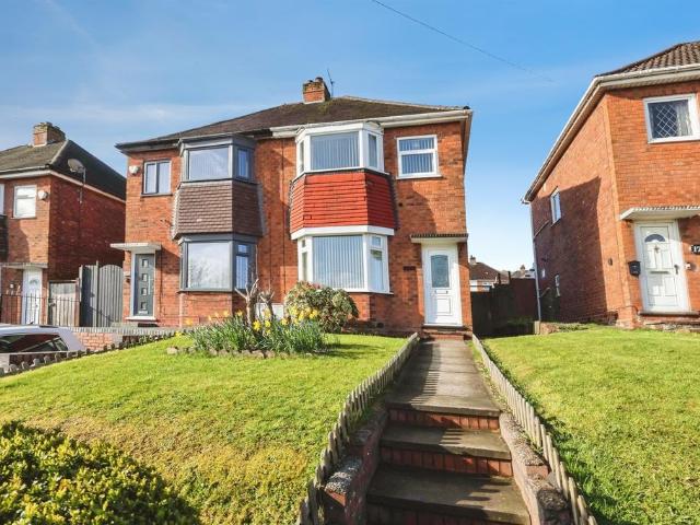 House for sale in Rounds Green, Tividale