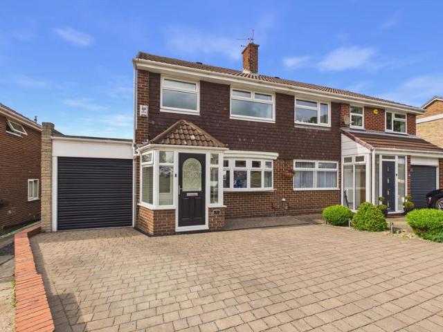 House for sale in Elstob Farm Estate, Sunderland