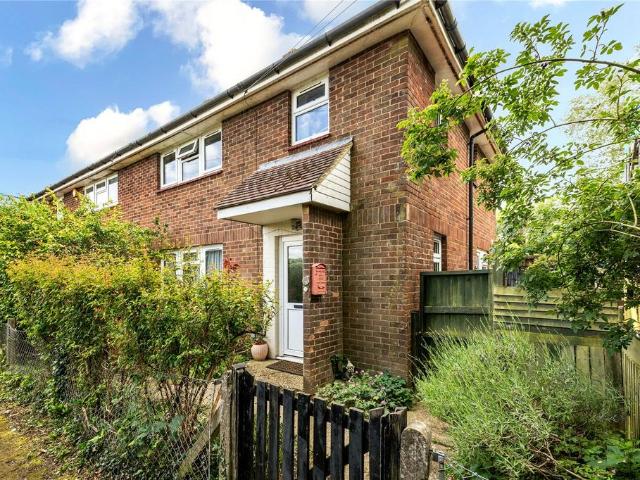 House for sale in Hillview, Surrey