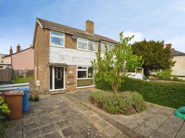 House for sale in Chelmondiston, Suffolk