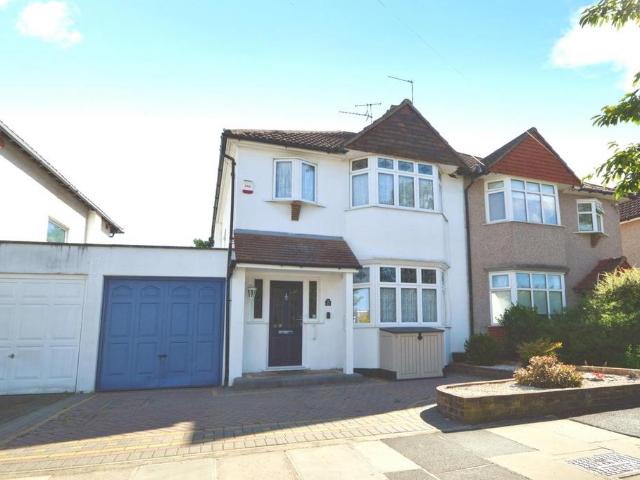 House for sale in Whitton, Greater London