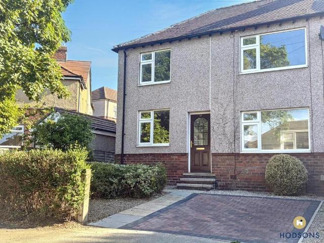 House for sale in Wrenthorpe, West Yorkshire